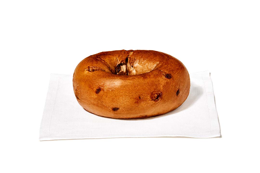 manhattan bagel chocolate chip bagel