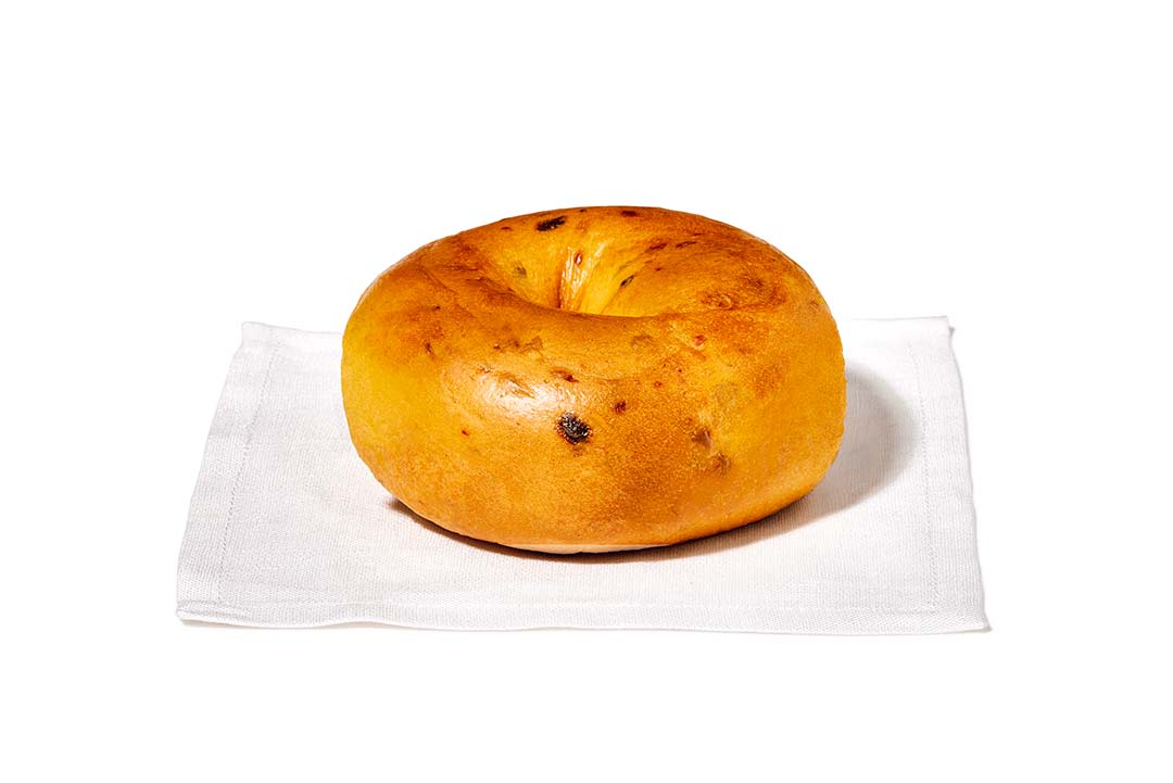 manhattan bagel jalapeno cheddar bagel